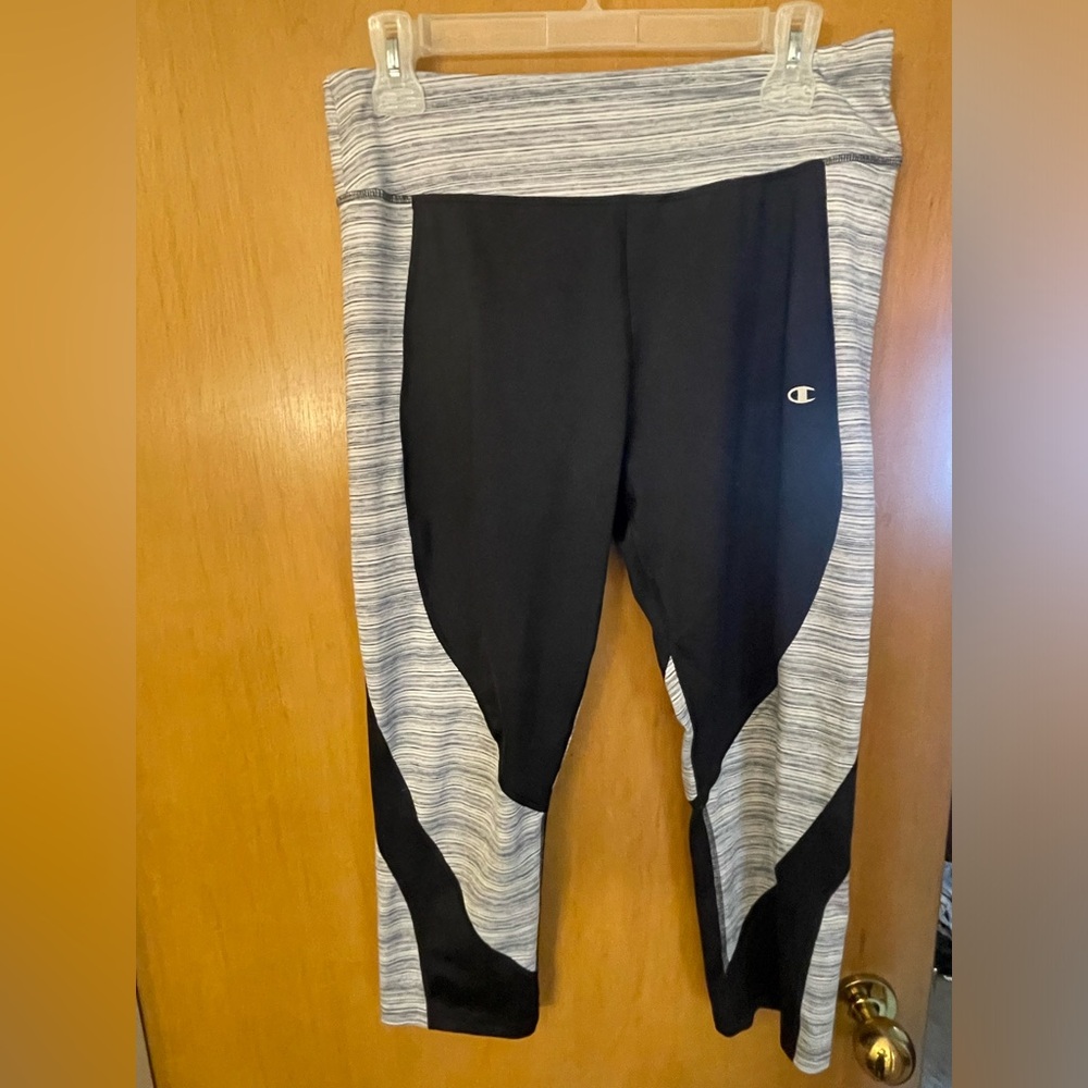 Ladies capri leggings